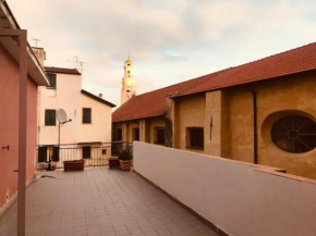 LA TERRAZZA IN CENTRO SANREMO-GRANDE APPARTAMENTO, San Remo